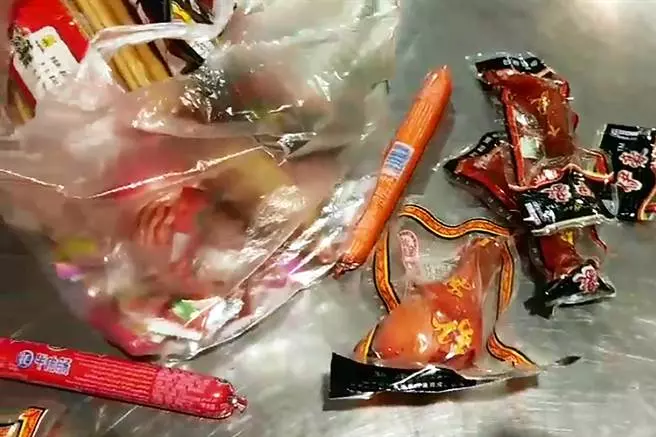 怕飲食不習慣! 穆斯林夫婦攜帶牛雞肉品入境台灣挨罰!