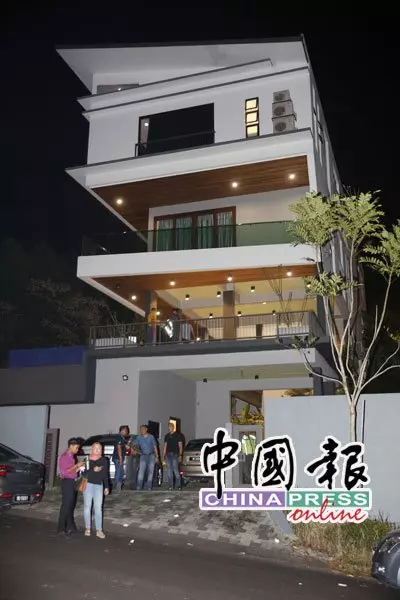 2018-12-21: 吉隆坡, 高薪招募打字員免費機票住宿 大批中國人騙來我 國「軟禁」 在超級豪