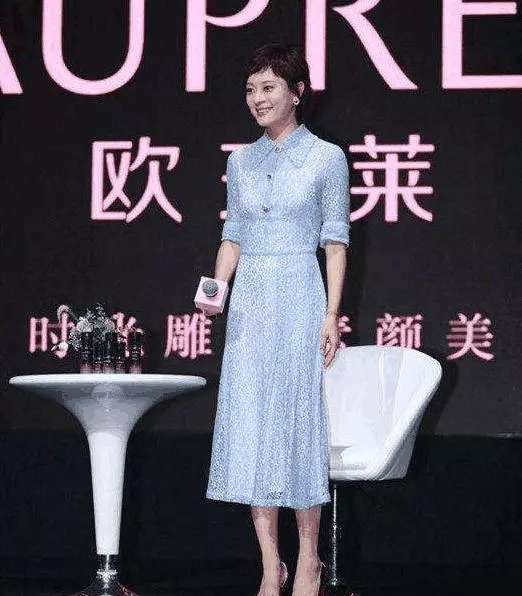 36孫儷和42林心如,同穿襯衣裙,網友:這氣質真不止差6歲!
