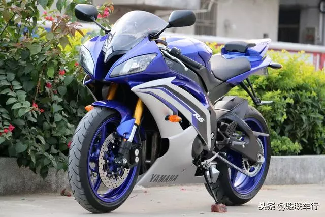 2016山葉R6 就沒見過這麼新的