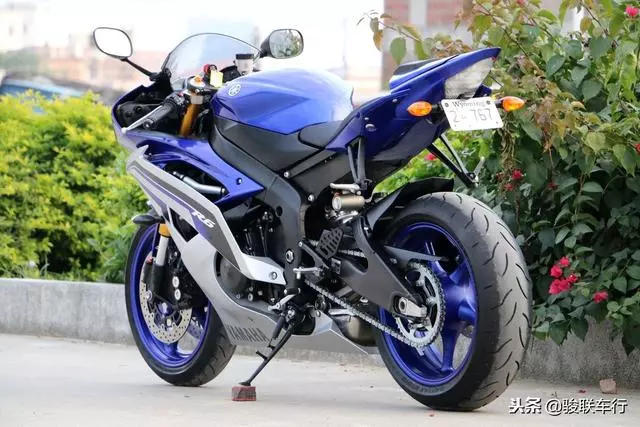 2016山葉R6 就沒見過這麼新的