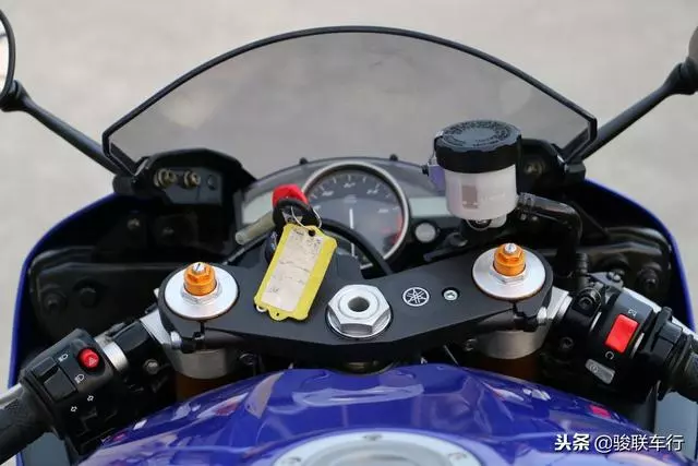 2016山葉R6 就沒見過這麼新的