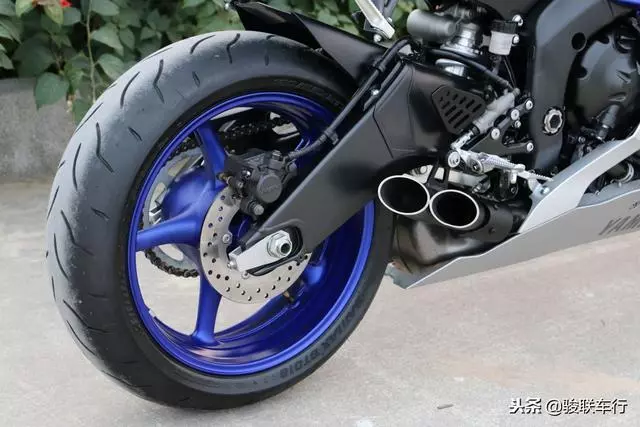 2016山葉R6 就沒見過這麼新的