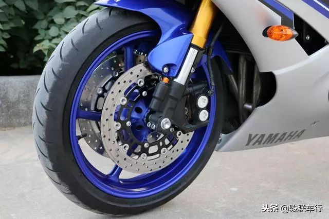 2016山葉R6 就沒見過這麼新的
