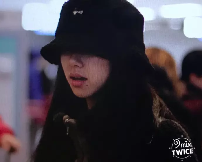 [TWICE][分享]181221 「SBS歌謠大戰」兩個特別舞台劇透！MOMO-子瑜-彩瑛事前錄製
