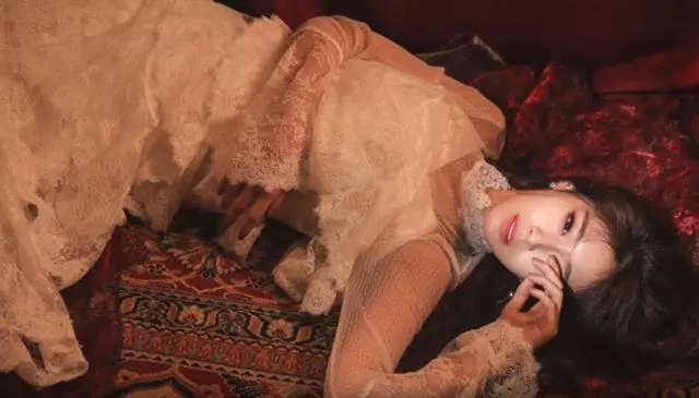 T-ara智妍發售單曲,碰巧撞上少女時代秀英,歌迷表示:我全買!