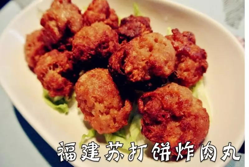 一包蘇打餅就可以做出各種料理,肉丸和蛋糕,全都搞得定!超簡易料理,超Yummy!
