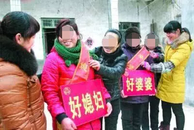 兒媳幫忙賣早餐,每天都少錢,婆婆裝不知,半月後驚喜不斷