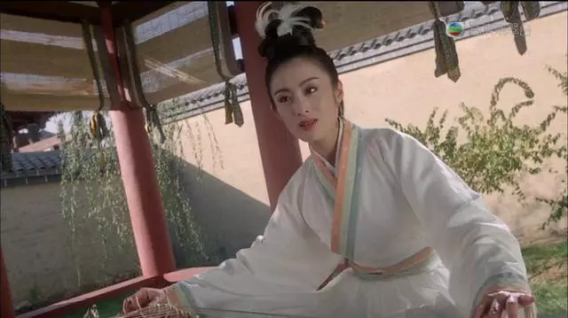 新《倚天屠龍記》陳鈺琪版趙敏英氣俊朗,網友:讓成昆幹掉張無忌