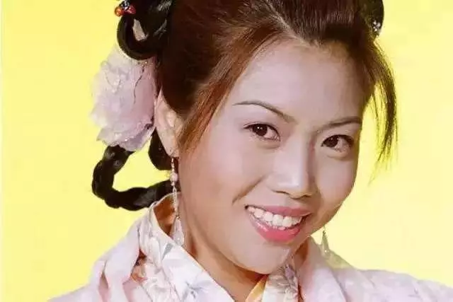 作為演員的她貌不驚人,多年來一直深受電視觀眾喜愛