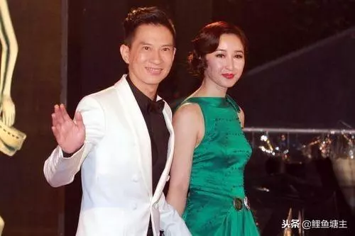 她是第一個視後,54歲仍被影帝老公寵成公主