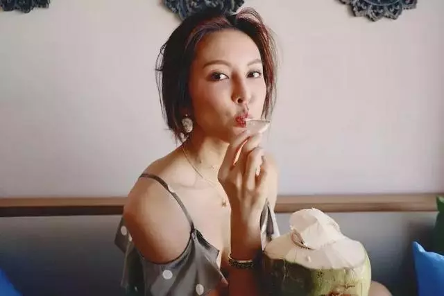 TVB的10位90後「小美女」,一個都不認識的人,恐怕已經不年輕了