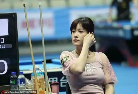 台灣9球天后,顏值不輸潘曉婷,40歲年齡似20歲