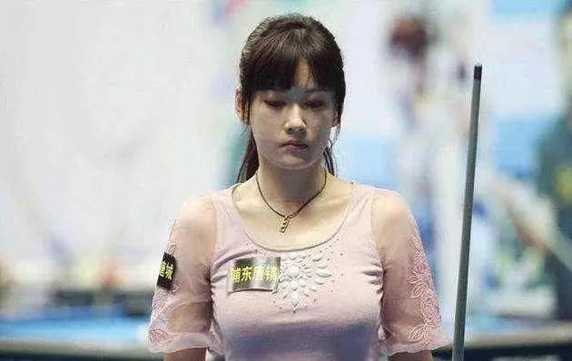 台灣9球天后,顏值不輸潘曉婷,40歲年齡似20歲
