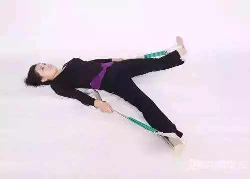 躺在床上的瑜伽,每天10分鐘相當慢跑一小時,瘦腿瘦肚子