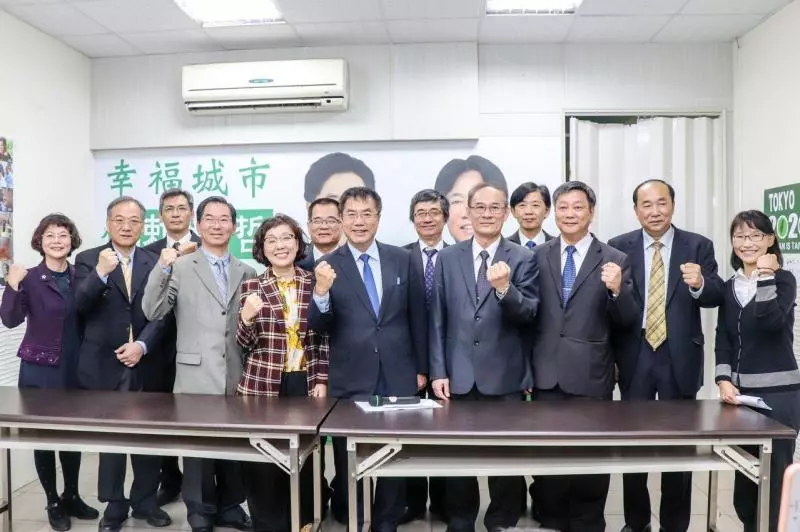 韓氏時尚北漂! 新北小內閣「開工裝」有韓風