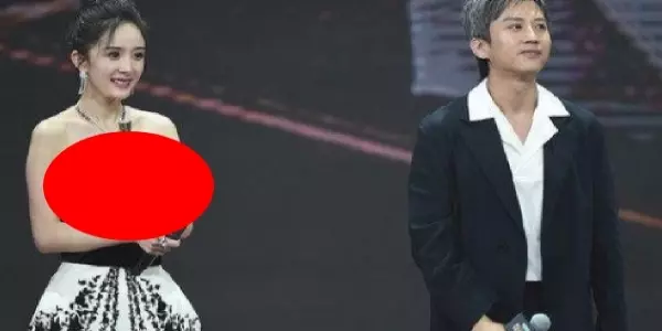 楊冪雙手護快掉出的胸,孫儷老公鄧超始終不敢直視楊冪,這件禮服太性感難怪女星都搶著入手!