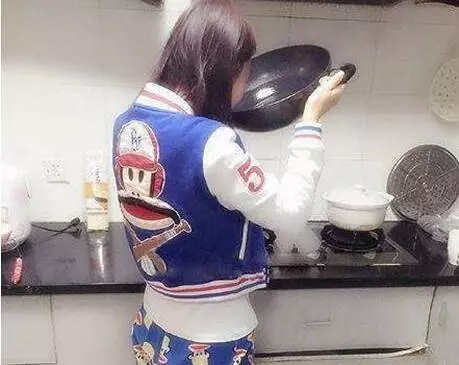 不要忽視你老公手機裡一些看不懂的語言,你以為是垃圾資訊,其實裡面面往往暗藏玄機!