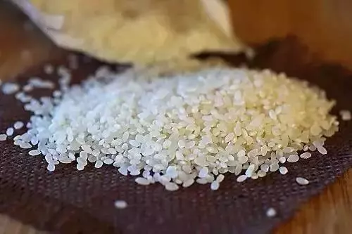 廚房髒抹布加點這個,幾分鐘不用洗也變成新的!趕緊學~