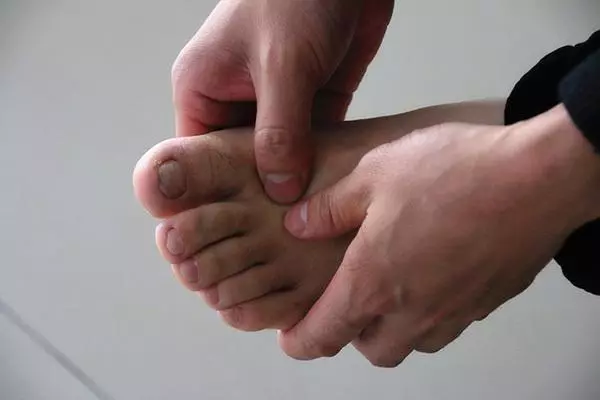 經絡不通,百病纏身,出現6個症狀暗示你的經絡堵了!