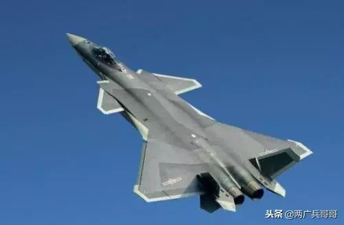 美專家:航母至少能抗450枚中國東風飛彈,咋就這麼自信