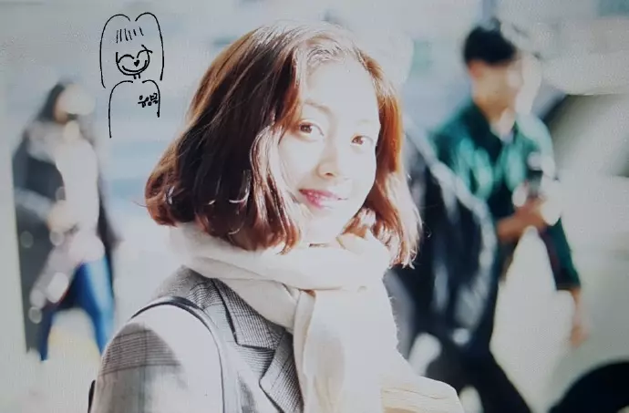 [TWICE][新聞]181222 「TWICE，GO GO Fighting」登日本應用商店下載排行榜榜首