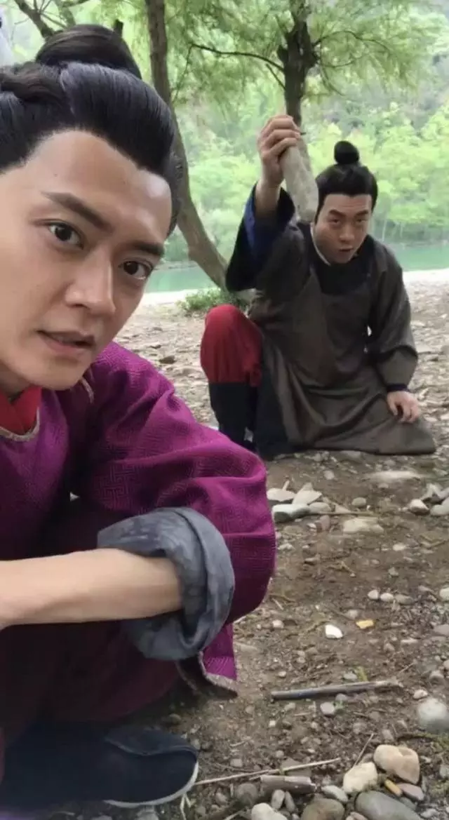 綠葉李嘉出演《大帥哥》獲張衛健盛讚,武師出身跑了19年龍套