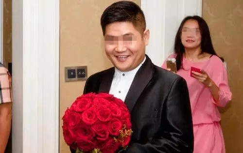 女友出車禍癱瘓,俺依然娶她,半年後她懷孕,醫生的話俺想離婚