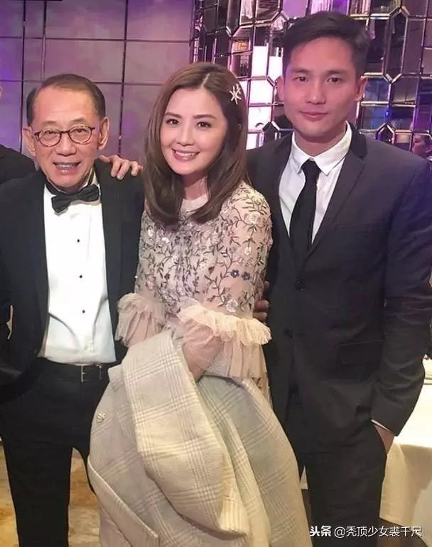 阿Sa帶百億身家男友出席阿嬌婚宴,男方低調帥氣緊隨女友身邊!