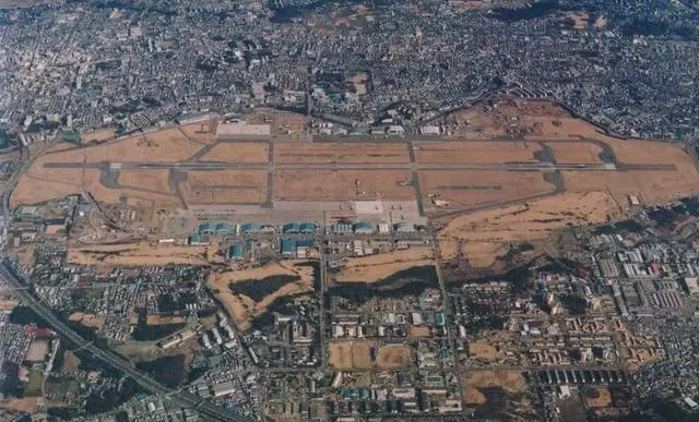 400多個軍事基地堵在中國家門口,美國到底在怕什麼?