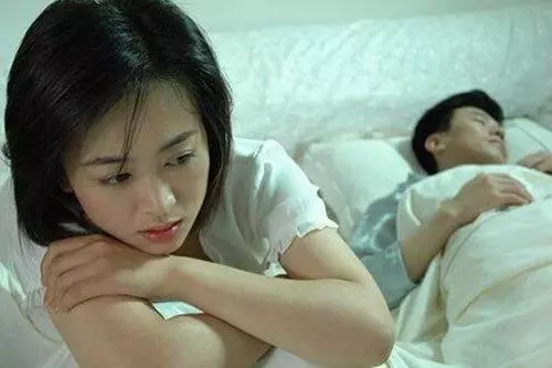 離婚不離家,前妻對我更好了,我求復婚前妻說五字,我才懂了