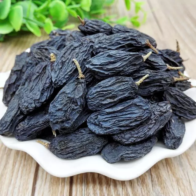 女人年過40歲,一定要多吃「這9種食物」,滿臉的膠原蛋白,讓你看起來比同齡人年輕10歲!
