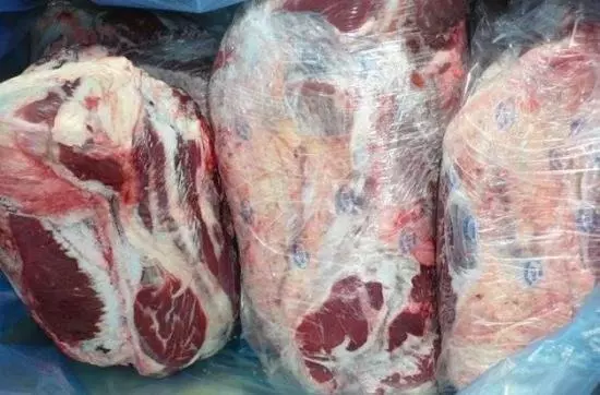 冷凍肉千萬不要用水泡,教你1招「3分鐘解凍」,吃起來跟新鮮的肉一樣棒!