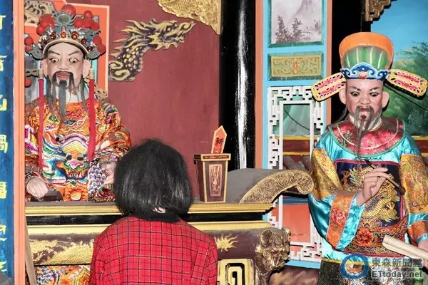 台南的「十八層地府逼真鬼屋」會把你嚇爆!連最不恐怖的「躺血水」保證讓你哭著出來