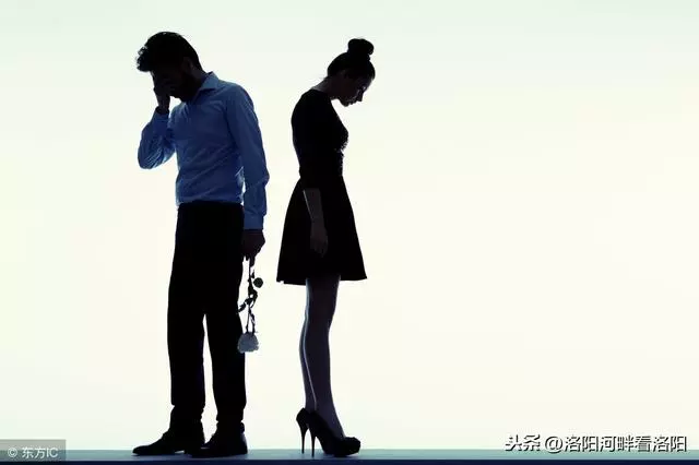 婆婆生病我不分晝夜伺候,同病房的阿姨卻對我說,孩子快離婚吧