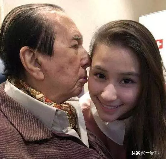 父親比自己大78歲,她19歲就坐擁百億資產,坐直升機去公司上班,被稱最難追的富家千金!