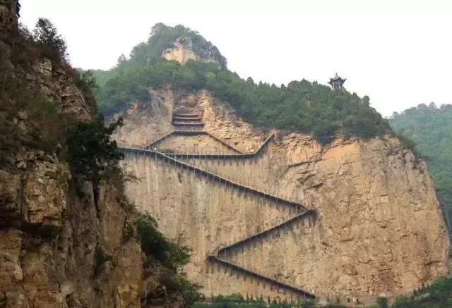 全球罕見!山西一小寺廟裡竟有至少15座肉身佛!轉者功德無量!