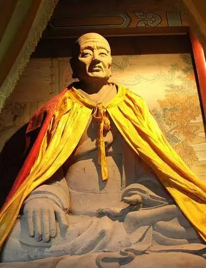 全球罕見!山西一小寺廟裡竟有至少15座肉身佛!轉者功德無量!