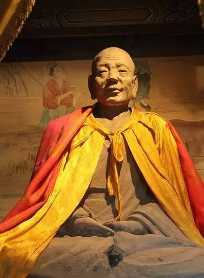 全球罕見!山西一小寺廟裡竟有至少15座肉身佛!轉者功德無量!