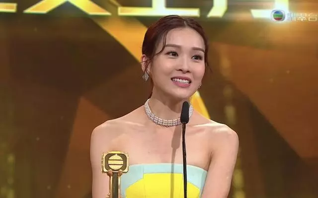 李佳芯入TVB六年奪「視後」改寫TVB頒獎禮歷史,自認靠實力封後