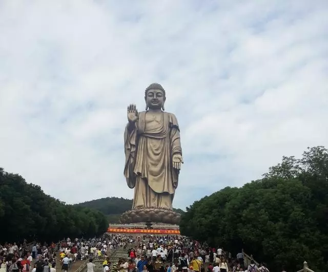 佛學入門,當你念南無阿彌陀佛時,想知道佛法會恩賜你什麼嗎?