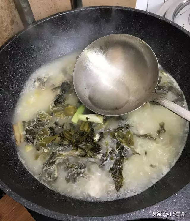 酸菜魚這樣做,湯汁鮮美,比飯館的還好吃!