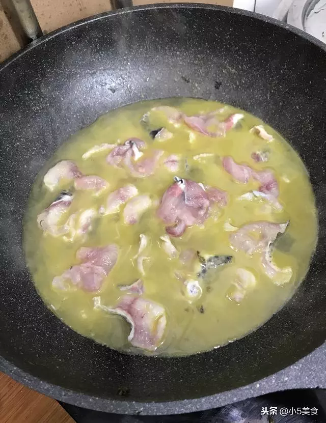 酸菜魚這樣做,湯汁鮮美,比飯館的還好吃!