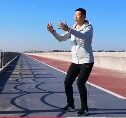 每天站樁5分鐘,腎陽足了,腰腿好了,千金不換好動作