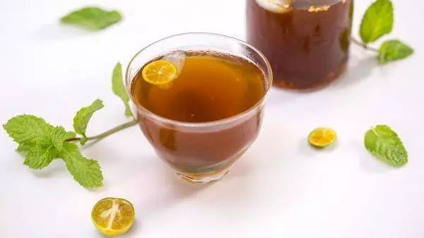 白開水裡丟1點,痛風多喝這3種水,改善尿酸和痛風,尿毒癥也不怕了