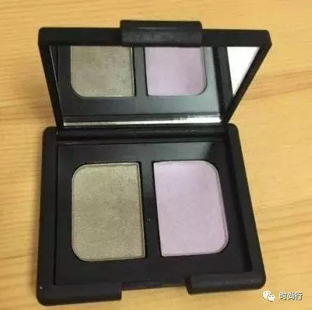 4盒眼影,哪個最好看?測你最近會不會有好事出現