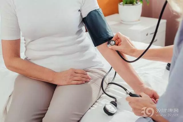 血壓多少才安全?專家告訴你控制血壓的秘訣