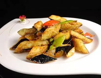 風味茄子的新式做法,茄子軟潤又香脆!十足的下飯菜,好吃停不了!