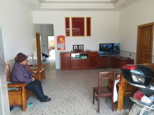 我想接母親來過年,公公「瞪我一眼後開口」從此我發誓把公公當親爸!