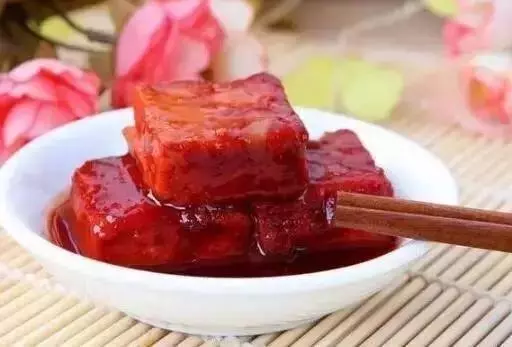 一 女 人 經 常 吃 腐 乳 , 結 果 發 現 一 個 驚 人 的 秘 密 !